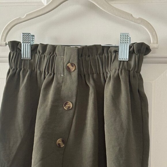 Moon and Stars Girls Olive Green Elastic Waist Shorts Size S Small 7-8 New - Picture 4 of 7